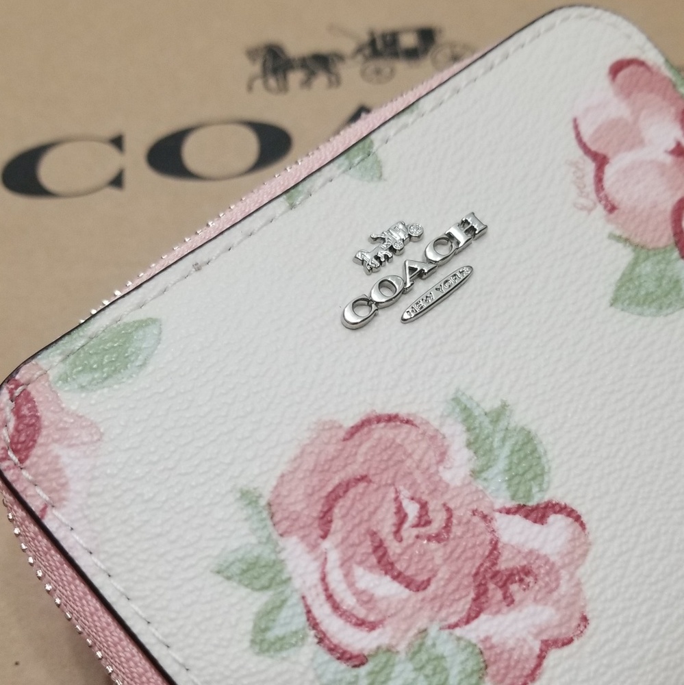 🔥LAST 1🔥NWT COACH ZIP AROUND WALLET - Picture 2 of 8